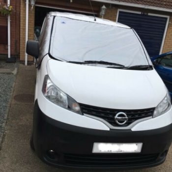 Comfortz Nissan NV200 - Thermal Windscreen Cover